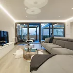 Shell Luxury Residences With Pool And Whirlpool 자다르