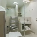 아파트 Shell Luxury Residences With Pool And Whirlpool *