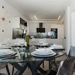 아파트 Shell Luxury Residences With Pool And Whirlpool *