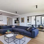 아파트 Shell Luxury Residences With Pool And Whirlpool