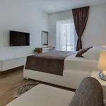 아파트 Shell Luxury Residences With Pool And Whirlpool 자다르