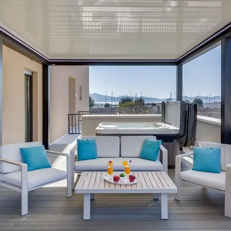 Shell Luxury Residences With Pool And Whirlpool Lägenhet