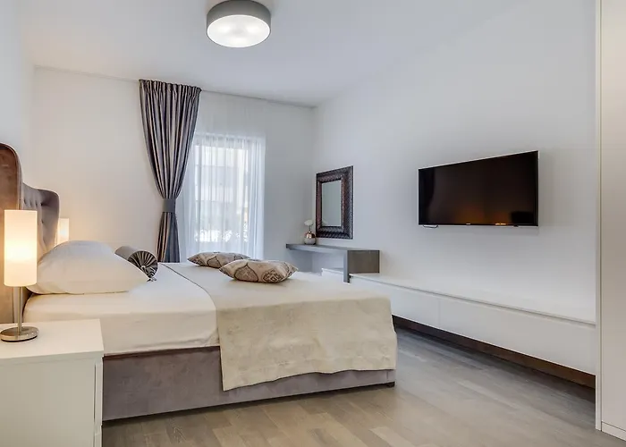 Shell Luxury Residences With Pool And Whirlpool Ζαντάρ