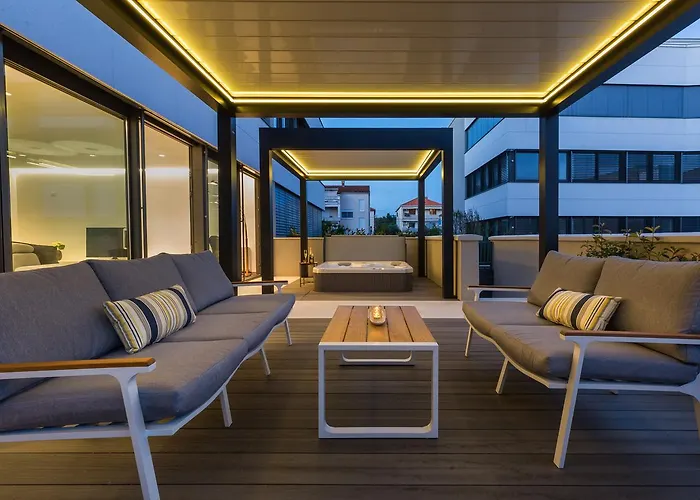 Shell Luxury Residences With Pool And Whirlpool Διαμέρισμα