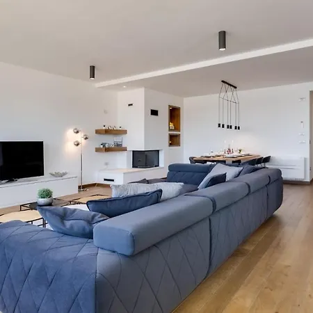 Shell Luxury Residences With Pool And Whirlpool *