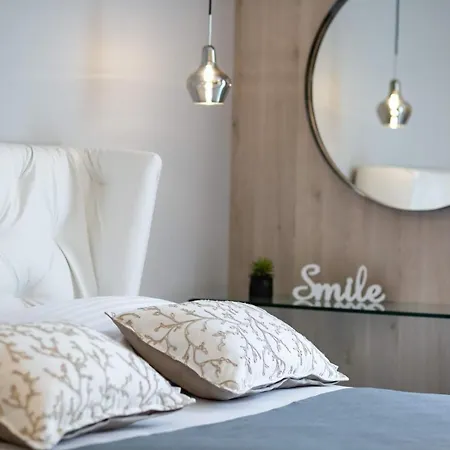 Apartament Shell Luxury Residences With Pool And Whirlpool