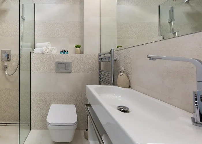 Shell Luxury Residences With Pool And Whirlpool *