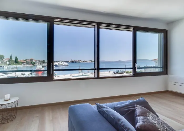 Shell Luxury Residences With Pool And Whirlpool * זאדאר