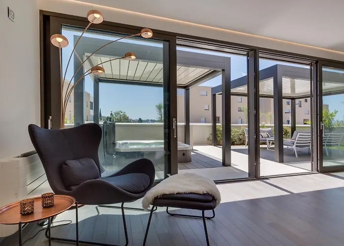 דירה Shell Luxury Residences With Pool And Whirlpool זאדאר