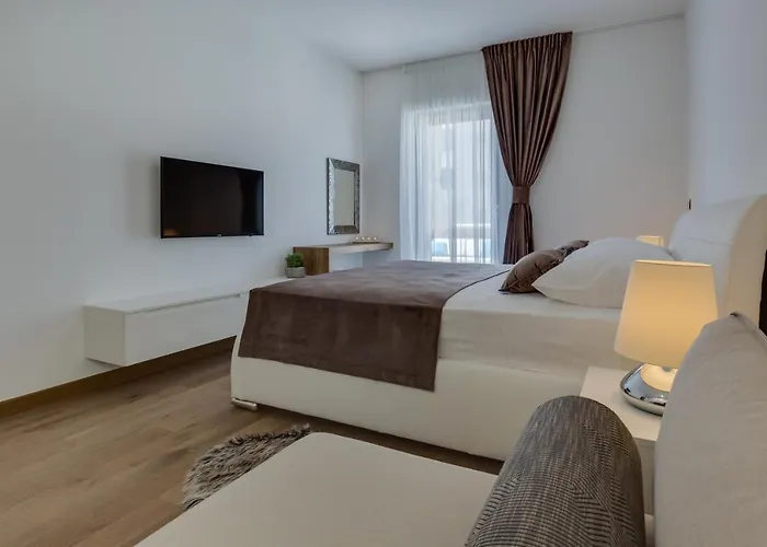 아파트 Shell Luxury Residences With Pool And Whirlpool 자다르